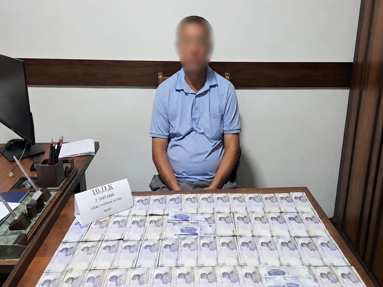 Jizzaxda dekan oʻrinbosari imtihon uchun talabadan 500 dollar soʻrab ushlandi